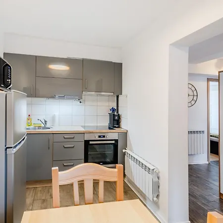 Hosnar, Apartma Lev