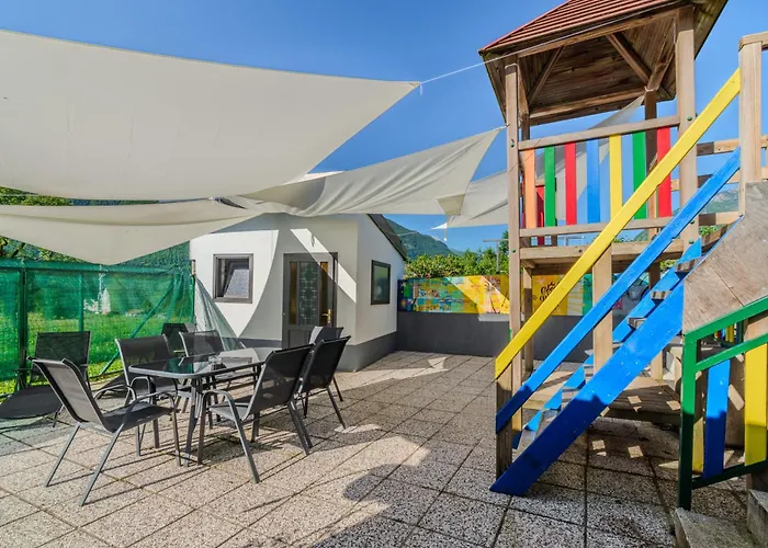 Daire Hosnar, Apartma Lev